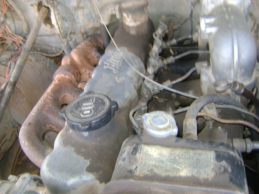 เทรนเลอร์ EH 700  168 แรง เกียร์กลาง พวงมาลัยเพาเวอร์   ราคา  225,000 บาท