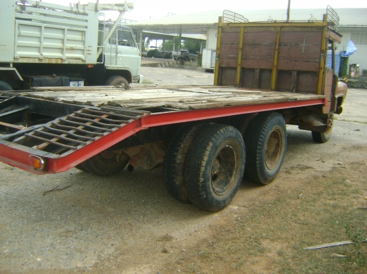 เทรนเลอร์ EH 700  168 แรง เกียร์กลาง พวงมาลัยเพาเวอร์   ราคา  225,000 บาท