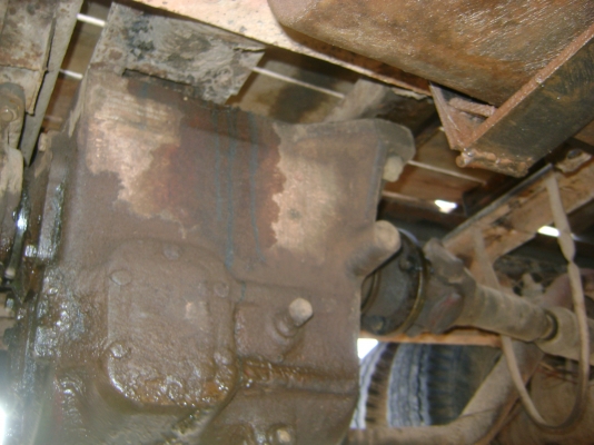 เทรนเลอร์ EH 700  168 แรง เกียร์กลาง พวงมาลัยเพาเวอร์   ราคา  225,000 บาท