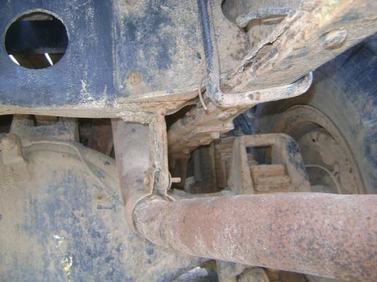 เทรนเลอร์ EH 700  168 แรง เกียร์กลาง พวงมาลัยเพาเวอร์   ราคา  225,000 บาท