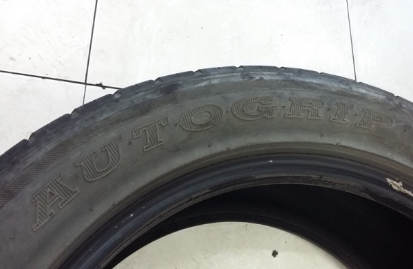 ยาง,215-55-17 AUTOGRIP F107 ดอกหนาปี11สี่เส้นเพียง 1,700