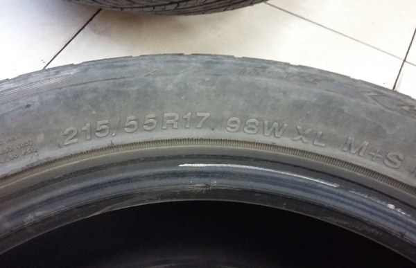 ยาง,215-55-17 AUTOGRIP F107 ดอกหนาปี11สี่เส้นเพียง 1,700