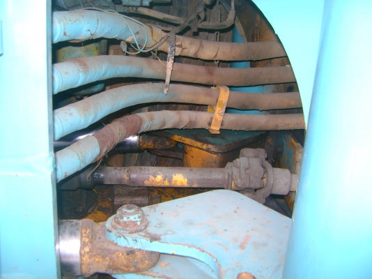 JOHN DEERE  JD 644B  รถขับเคลื่อนได้  ราคา  400,000  บาท