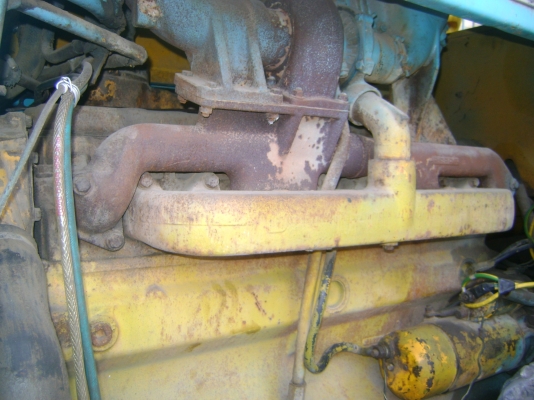 JOHN DEERE  JD 644B  รถขับเคลื่อนได้  ราคา  400,000  บาท