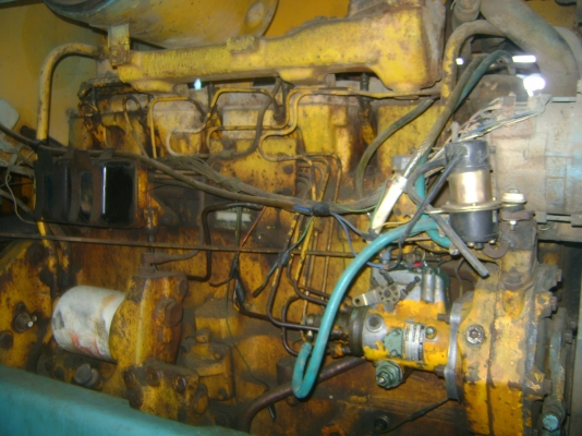 JOHN DEERE  JD 644B  รถขับเคลื่อนได้  ราคา  400,000  บาท