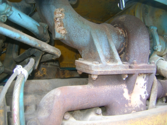 JOHN DEERE  JD 644B  รถขับเคลื่อนได้  ราคา  400,000  บาท