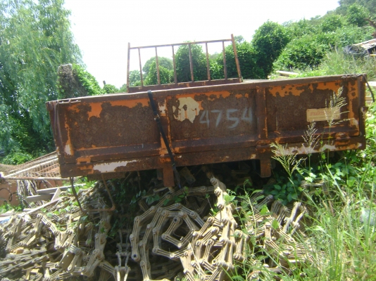 กระบะ ยาว 5.40 เมตร กว้าง 2.50 เมตร แชสชี .85 เมตร  ไม่ผุ.ราคา   40,000  บาท