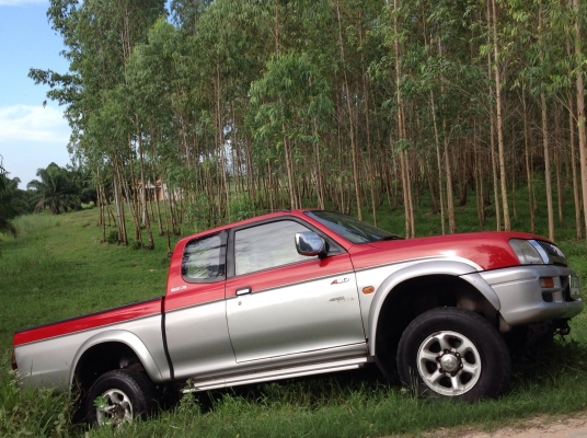 มิตซูบิชิสตราด้า แค็ปโฟวิน ขับเคลื่อน 4 ล้อ มือเดียวป้ายแดง