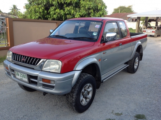 มิตซูบิชิสตราด้า แค็ปโฟวิน ขับเคลื่อน 4 ล้อ มือเดียวป้ายแดง มิตซูบิชิสตราด้า แค็ปโฟวิน ขับเคลื่อน 4 ล้อ มือเดียวป้ายแดง