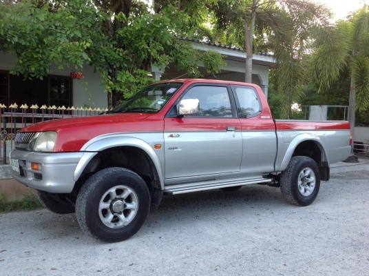 มิตซูบิชิสตราด้า แค็ปโฟวิน ขับเคลื่อน 4 ล้อ มือเดียวป้ายแดง มิตซูบิชิสตราด้า แค็ปโฟวิน ขับเคลื่อน 4 ล้อ มือเดียวป้ายแดง