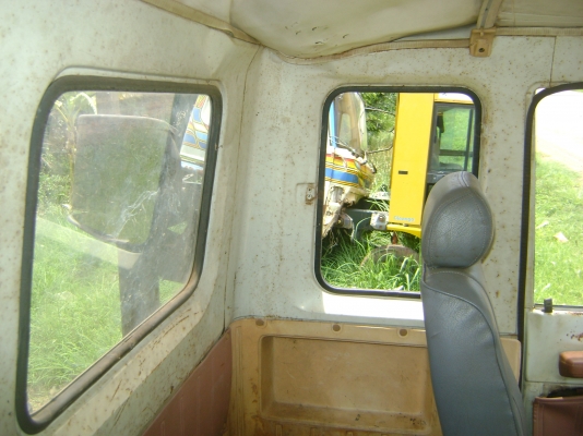 เครื่องEH 700  168 แรง เฮียบ 3 ตัน  ยืดยาว  9 เมตร ( รถหลวง.เอกสารเดือนกว่าๆ ครับ )  ตามภาพ ราคา  480,000  บาท ด่วนๆ ครับราคานี้