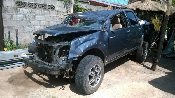 ขายตามสภาพ ISUZU DMAX Super Titanium ปี 2011 เครื่อง 2.5 Hilander 4 ประตู ไม่โดนเครื่อง เอกสารทะเบียนครบครับ