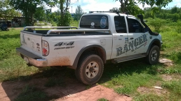 ขาย FORD เครื่อง 2.9 4X4 ปี 2002 สภาพสวยพร้อมใช้งาน ทะเบียนพร้อมโอน