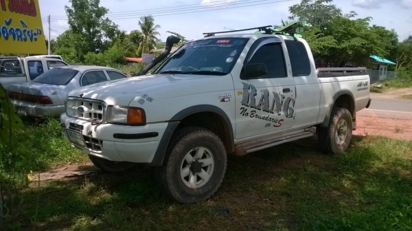 ขาย FORD เครื่อง 2.9 4X4 ปี 2002 สภาพสวยพร้อมใช้งาน ทะเบียนพร้อมโอน