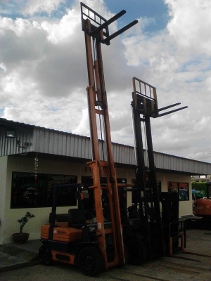 ขายรถโฟร์คลิฟท์ TOYOTA รุ่น 405FG25 เสาสูง 6เมตร ขนาด 2.5 ตัน เสาสูง6 เมตร ขายรถโฟร์คลิฟท์ TOYOTA รุ่น 405FG25 เสาสูง 6เมตร ขนาด 2.5 ตัน เสาสูง6 เมตร