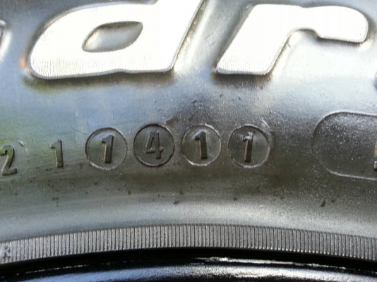 ล้อเล็บเหยี่ยว15 พร้อมยาง BF goodrich 31 10.5 R15 ปี11 สภาพสวยๆ