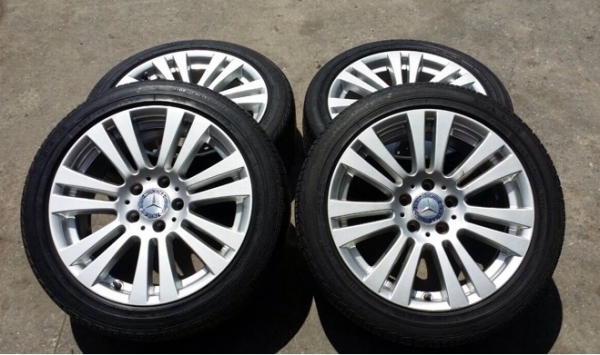 ล้อ BENZ ขอบ17 กว้าง7.5นิ้ว off +47 พร้อมยาง Goodyear 225 45 17 ดอกเยอะ