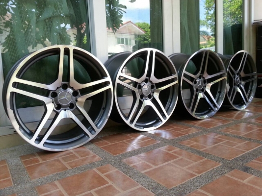 ล้อ AMG ขอบ19 หน้า 8.5 หลัง 9.5 สภาพใหม่มาก
