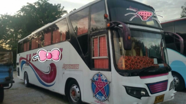 รถบัส  CK20R 220 แรง ระบบถุงลม สภาพดีสวยพร้อมวิ่งงาน เอสาร ทะเบียนพร้อมโอน ^^ ราคา650,000บ ^^