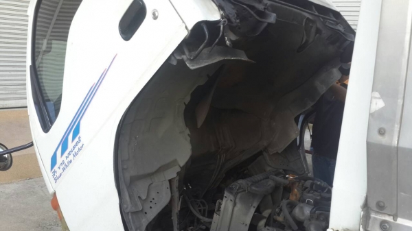 สี่ล้อ อีซุชุ NKR110 ประกอบป้ายเล็ก สภาพดีพร้อมใช้งาน ทะเบียนพร้อมโอน