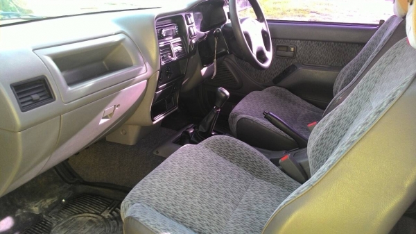 มาแล้ว  ISUZU DARGON EYE สภาพนางฟ้า ราคาติดดิน เครื่องดี แคชซีสวย แอร์หนาว ช่วงล่างหนึบ ภายใน ภายนอก สวยสะอาด รถบางเดิมทั้งคัน รถพร้อมใช้