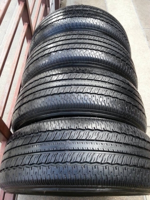 ยาง Maxxis 235 60 17 ปี13 ดอกเยอะ ใช้กันยาวๆ ยาง Maxxis 235 60 17 ปี13 ดอกเยอะ ใช้กันยาวๆ