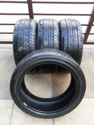 ยาง Dunlop 205 45 17 กลางปี13 ดอกดี ราคาไมาแพง