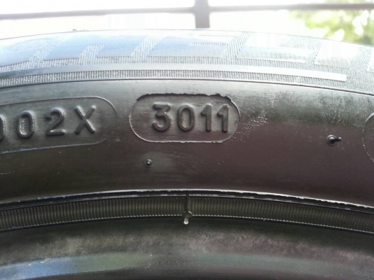 ยาง Michelin 225 50 17 กลางปี11 ดอกเยอะ ราคาไม่แพง