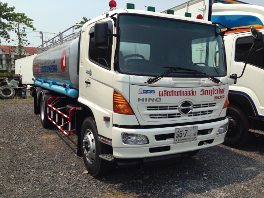 10ล้อบรรทุกนำ้มันเพลาเดียว 10ล้อบรรทุกนำ้มันเพลาเดียว