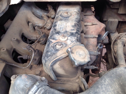 ISUZU KS 175 HP 6BG1 รถบรรทุกหกล้อ กระบะเหล็กคอกไม้ความยาว 4.30 เมตรพร้อมบรรทุกหนักได้เลยครับ เครื่องยนต์ 175 แรงวางใหม่มีเอกสารใบคุมเครื่องพร้อมแจ้งลงเล่มได้เลย เครื่องแน่นแรงดีมากครับ ภายในเก๋งคอนโซลครบพร้อม พวงมาลัยเพาเวอร์ ช่วงล่างคัชซีไม่บวม ติด F หน