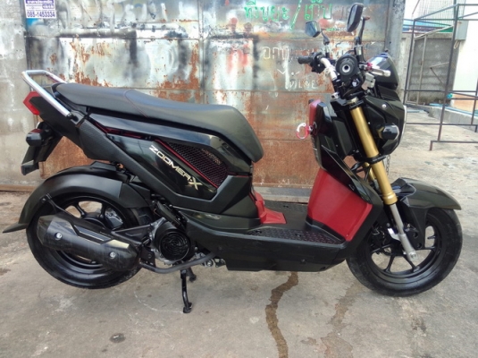 Zoomer X ล้อแม็ก ตัวท็อป COMBI BRAKE สวยๆครับ