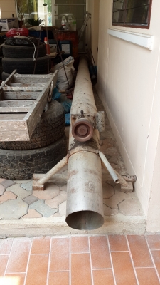 เครื่องสูบน้ำและท่ออลูมิเนียม