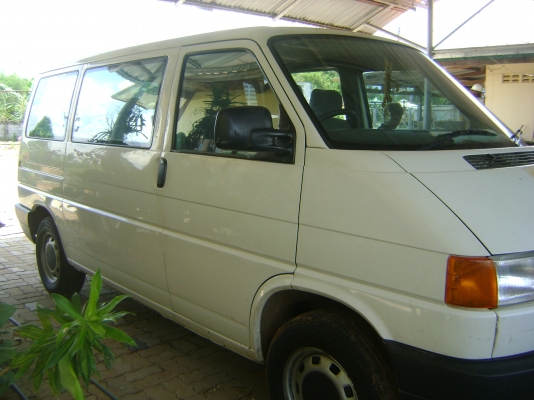 โฟล์ค CARAVELLE  ติดแก็สแล้ว ( รถหลวงสภาพเยี่ยม ) ราคา   220,000  บาท