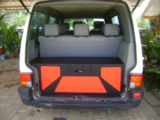 โฟล์ค CARAVELLE  ติดแก็สแล้ว ( รถหลวงสภาพเยี่ยม ) ราคา   220,000  บาท