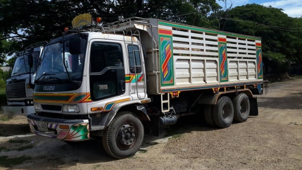 ขาย Isuzu 10ล้อดั้ม2เพลา 175แรง รถห้าง ปี90 รถสวยพร้อมใช้งาน. ขาย Isuzu 10ล้อดั้ม2เพลา 175แรง รถห้าง ปี90 รถสวยพร้อมใช้งาน.