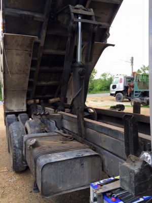 ขาย Isuzu 10ล้อดั้ม2เพลา 175แรง รถห้าง ปี90 รถสวยพร้อมใช้งาน.