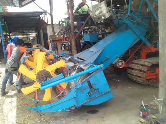 เสร็จส่งกลับบ้านแล้วครับ ซ่อมรถเกี่ยวข้าว ทุกรุ่น ทุกขนาด ราคาตามข้อตกลง