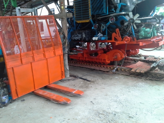 เสร็จส่งกลับบ้านแล้วครับ ซ่อมรถเกี่ยวข้าว ทุกรุ่น ทุกขนาด ราคาตามข้อตกลง