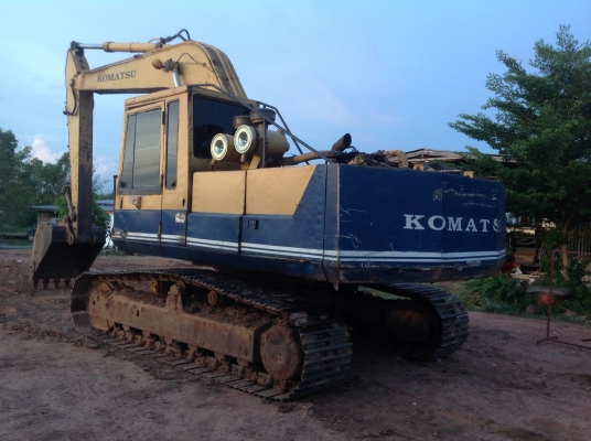 ขายแบคโฮkomutsu pc200-3 ขายแบคโฮkomutsu pc200-3