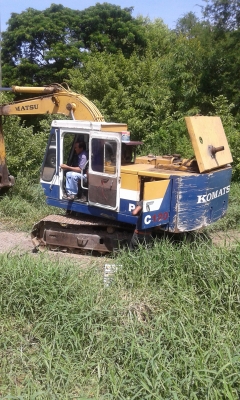 ขายแมคโค KOMATSU PC 120-2 ขายแมคโค KOMATSU PC 120-2