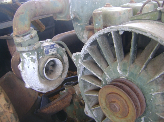 เครื่อง PETTER   ( ประมูล ยังไม่เช็คเครื่อง  )  ราคา  15,000  บาท