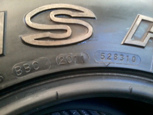 ขายยาง 225/70 R15 สวยๆ ดอกหนาๆ ครับ ยางรถกระบะ 4 เส้น 3,200 บาท 081-779-8719** ขายยาง 225/70 R15 สวยๆ ดอกหนาๆ ครับ ยางรถกระบะ 4 เส้น 3,200 บาท 081-779-8719**