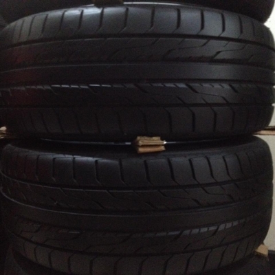 ยางเกรด A - TOYO DRB MADE IN JAPAN -ขนาด 235-40-18 กลางปี 13 ดอกเต็ม