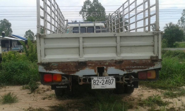HINO FD3HLA เครื่อง180 แรง HO7C กะบะยาว 6 เมตร ยาง825 เล่มพร้อมโอน