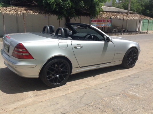 ขาย SLK230ตัว170. ปี01 สวย เดิม ดี รถออก0ทองหล่อครับ ระบบไฟฟ้าใช้ได้หมดครับ