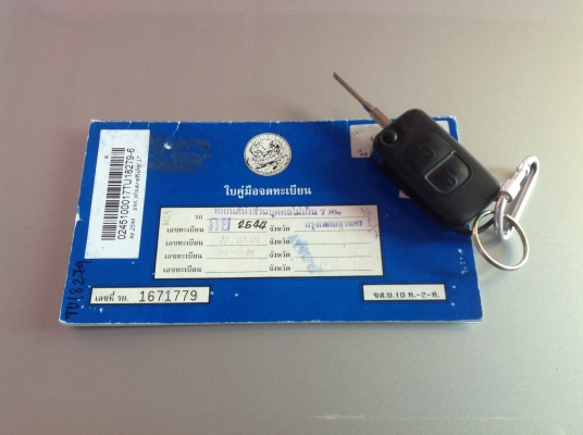 ขาย SLK230ตัว170. ปี01 สวย เดิม ดี รถออก0ทองหล่อครับ ระบบไฟฟ้าใช้ได้หมดครับ