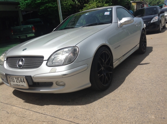 ขาย SLK230ตัว170. ปี01 สวย เดิม ดี รถออก0ทองหล่อครับ ระบบไฟฟ้าใช้ได้หมดครับ