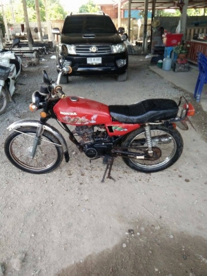 ขาย Cg125 สภาพตามรูป ทะเบียนขาดต่อ+พร้อมโอน