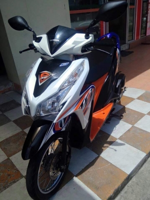 Honda Click 125 i ลายสตีท รุ่น Racing Combi brake รถสวยสปอร์ต ขับดีมาก