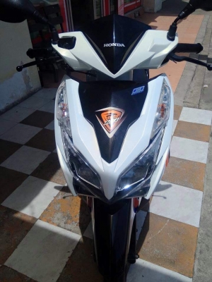 Honda Click 125 i ลายสตีท รุ่น Racing Combi brake รถสวยสปอร์ต ขับดีมาก